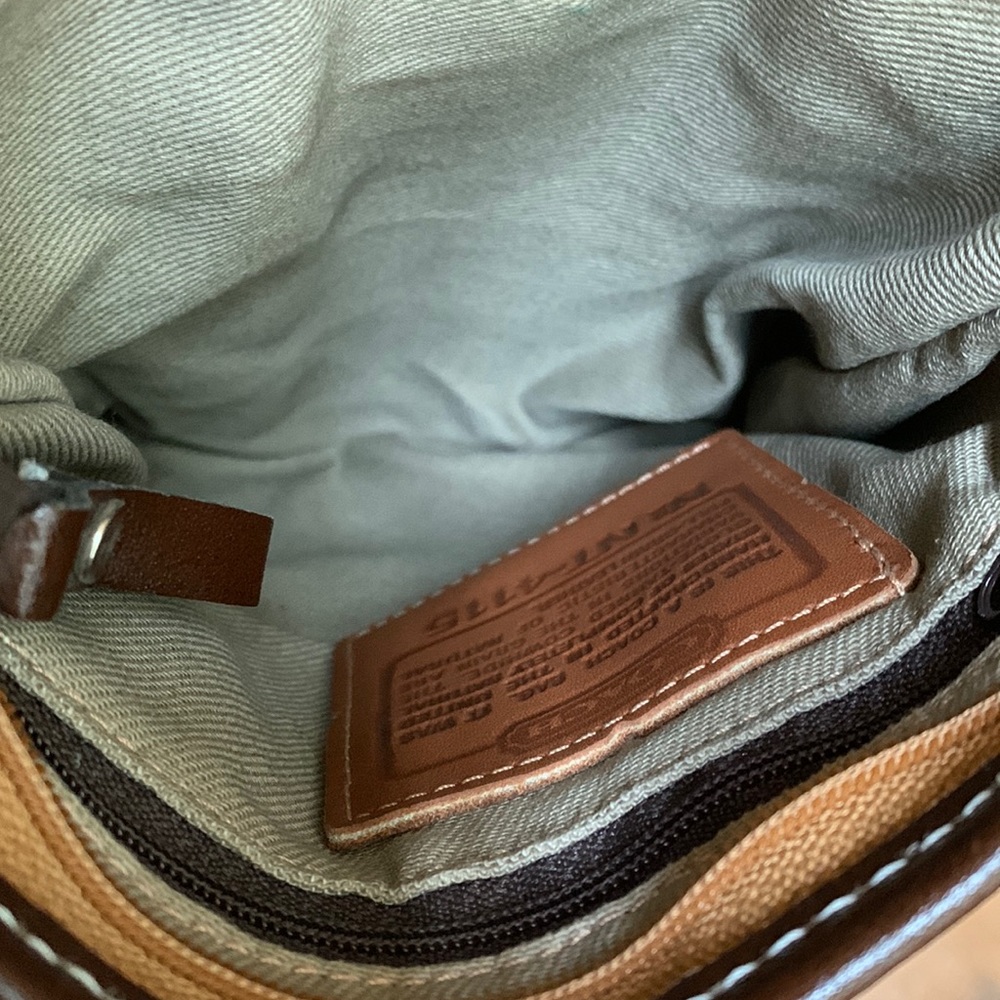 Vintage- Coach Patch Quilt Crossbody - Picture 2 of 9